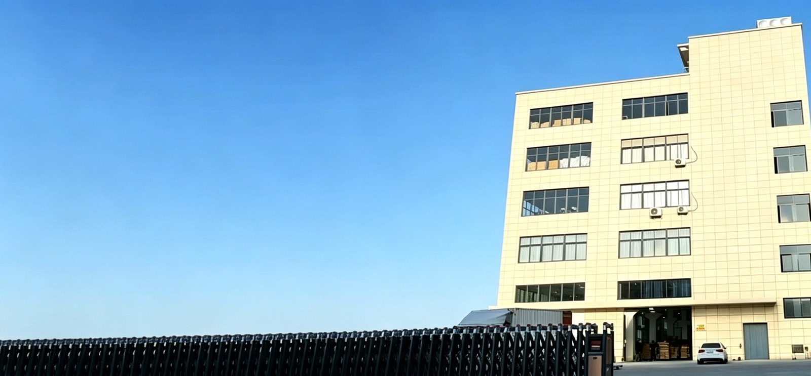 Dreamtly factory entrance in Ningbo, China